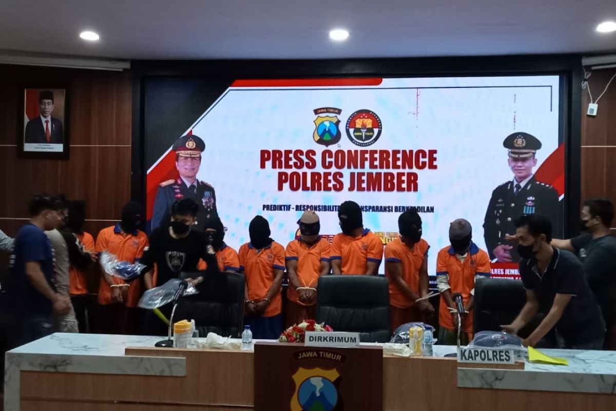 Polres Jember tangkap 15 pelaku pembakaran rumah di Desa Mulyorejo