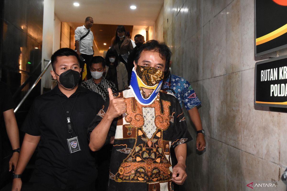 Polda Metro Jaya perpanjang masa penahanan Roy Suryo