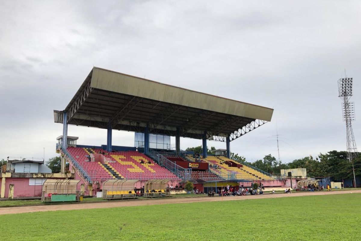 Semen Padang FC urung gelar latihan di Stadion Haji Agus Salim karena beban sewa