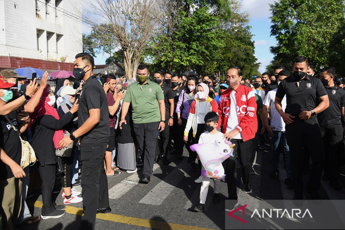 Kemarin, sembilan parpol masuk verifikasi hingga Presiden jalan santai