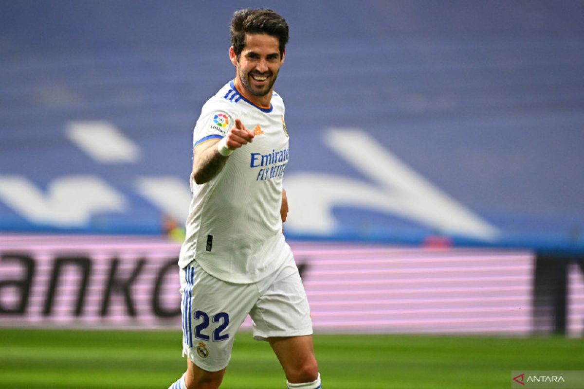 Sevilla resmi datangkan Isco