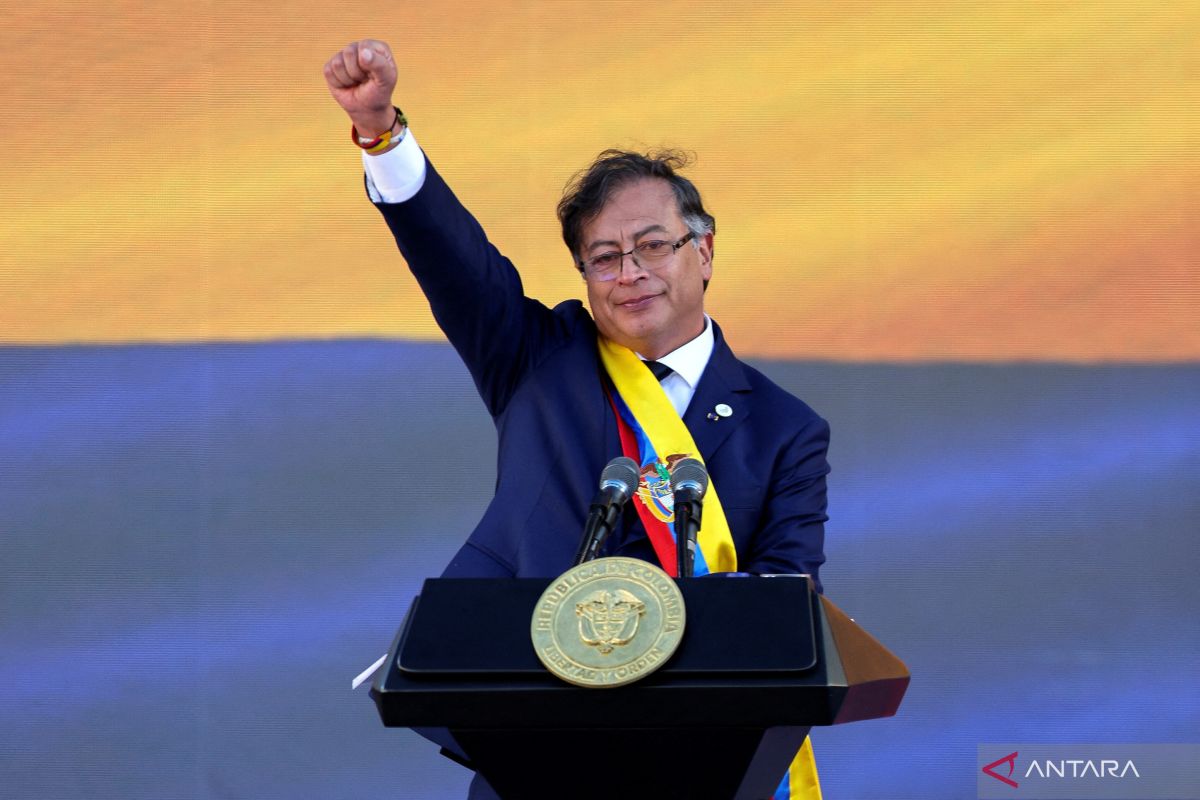 Gustavo Petro, mantan pemberontak jadi presiden kiri pertama Kolombia