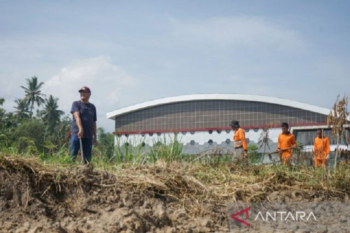 Wako Payakumbuh pimpin gotong royong bersama di kawasan Batang Agam