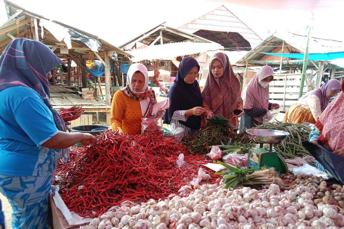 Harga cabai-bawang merah turun di Agam