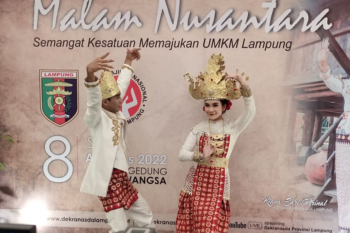 Lampung gelar Malam Nusantara pamerkan wastra tradisional