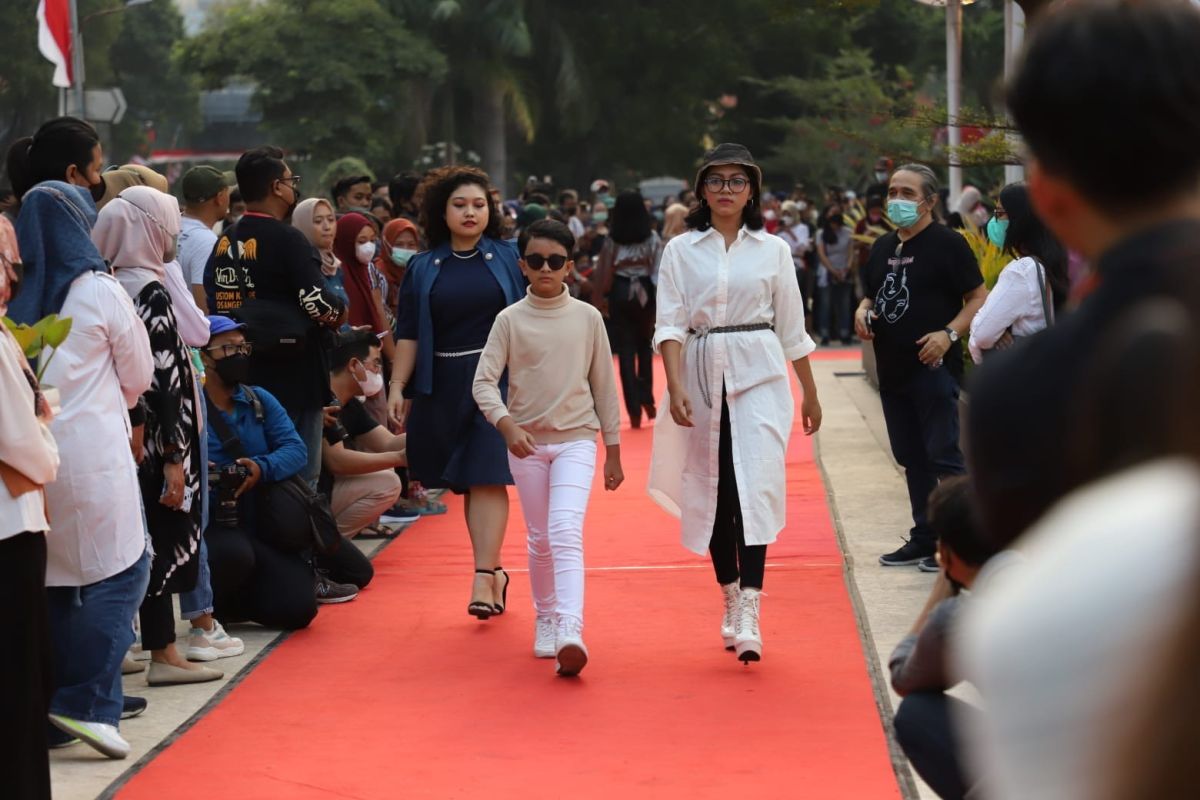 Surabaya fasilitasi anak muda yang berminat pada fesyen