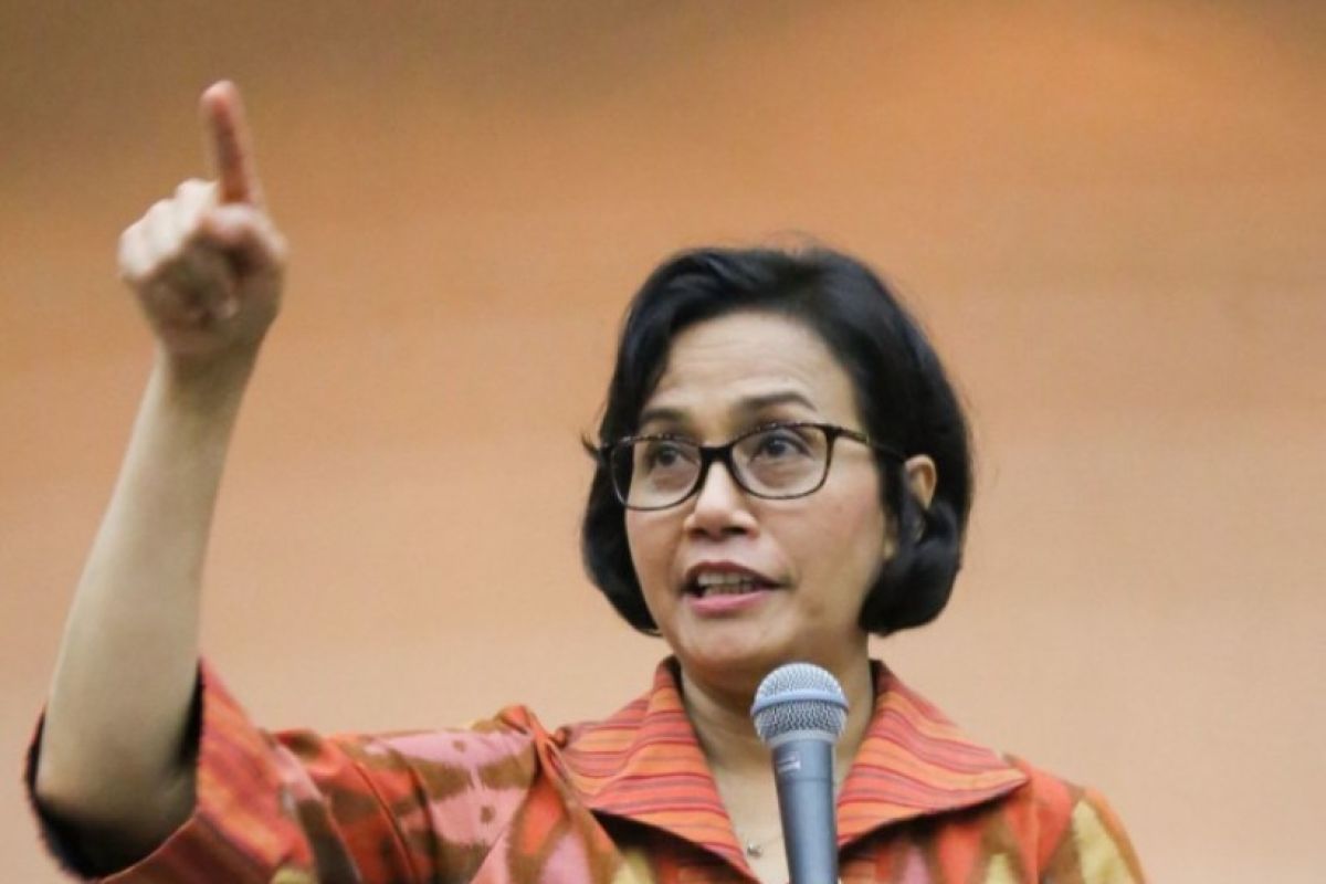 Menkeu Sri Mulyani minta Pertamina kendalikan volume BBM jaga APBN