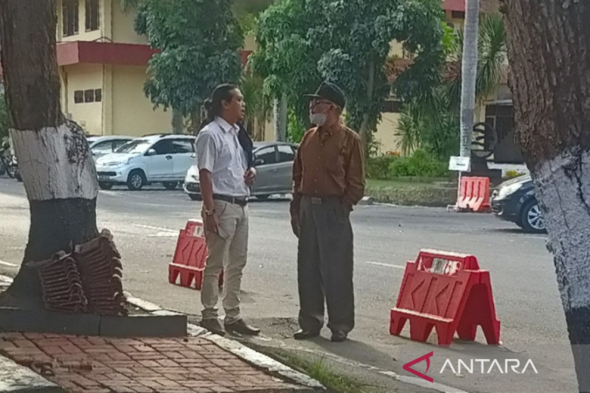 Terduga pelaku pelecehan mahasiswi di Mataram penuhi panggilan polisi