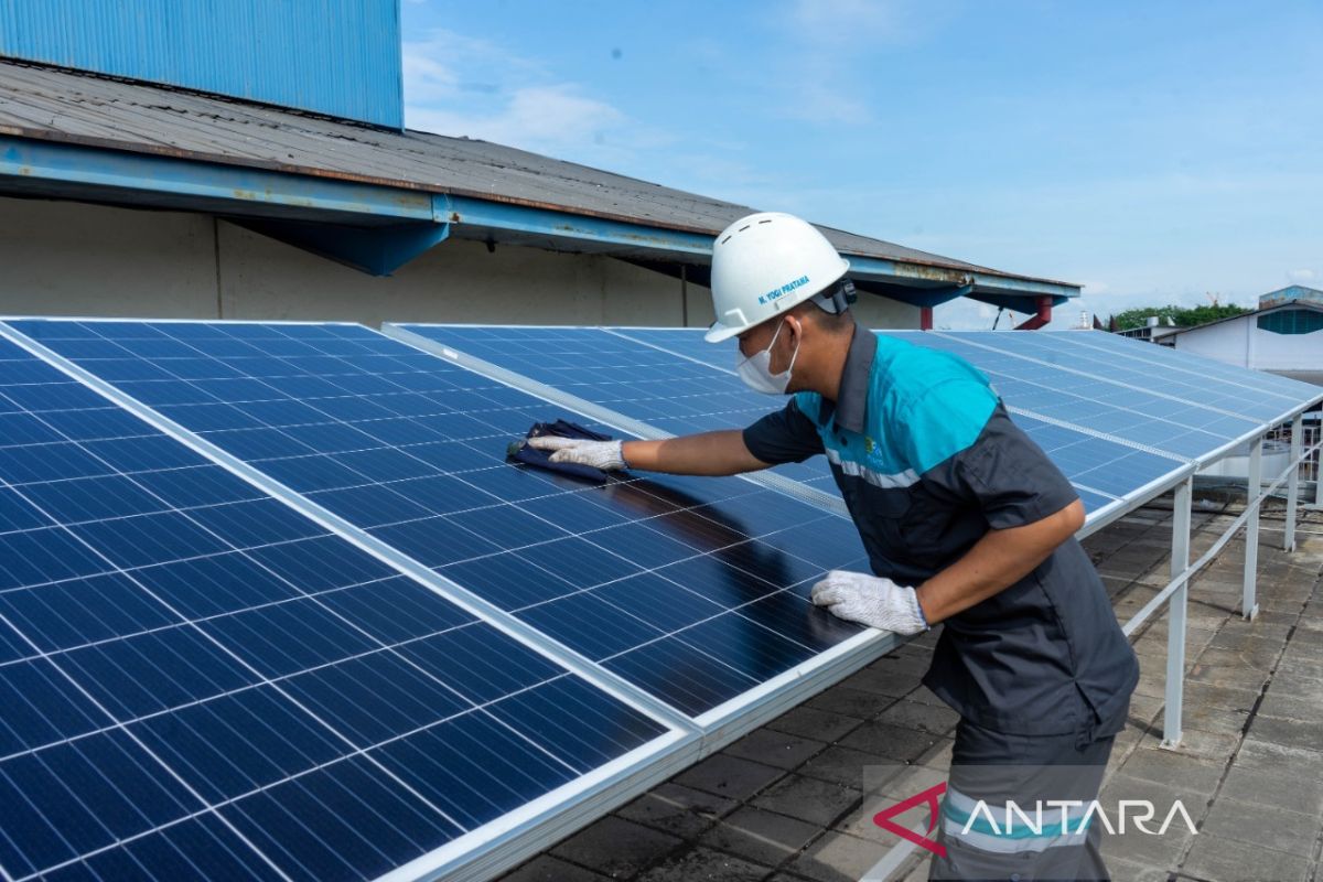 PLN dorong penggunaan panel surya, optimalkan energi baru terbarukan