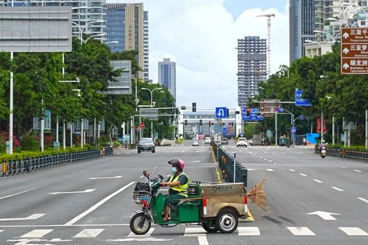 COVID-19 naik lagi, 80.000 turis terjebak di Sanya China karena "lockdown"