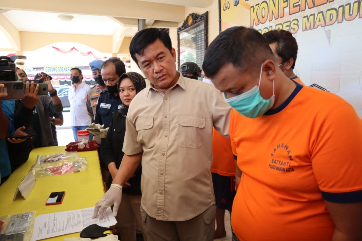 Polisi Madiun ringkus pilot gadungan pelaku penipuan hingga ratusan juta rupiah