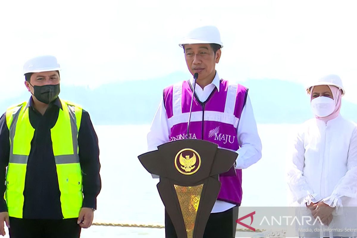 Presiden Jokowi resmikan Terminal Kijing Pontianak, genjot daya saing