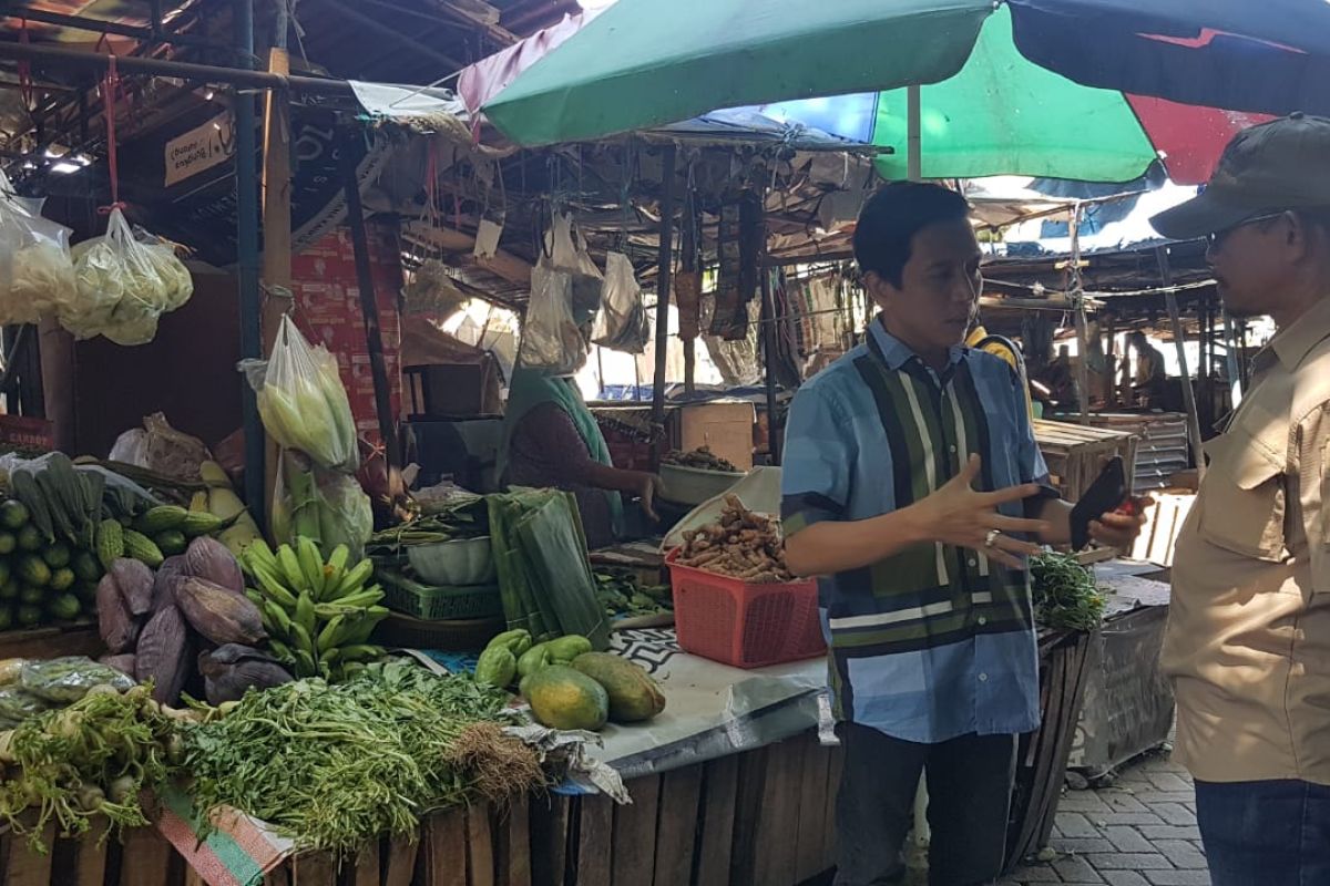 DPRD Surabaya minta pemkot relokasi pedagang Pasar Krempyeng Kutisari