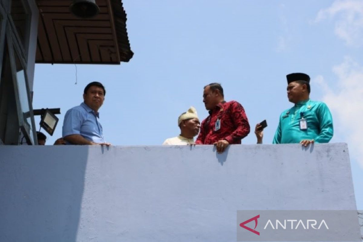 Staf Khusus Menkumham RI kunjungi lokasi pelemparan ganja ke dalam Lapas Pekanbaru