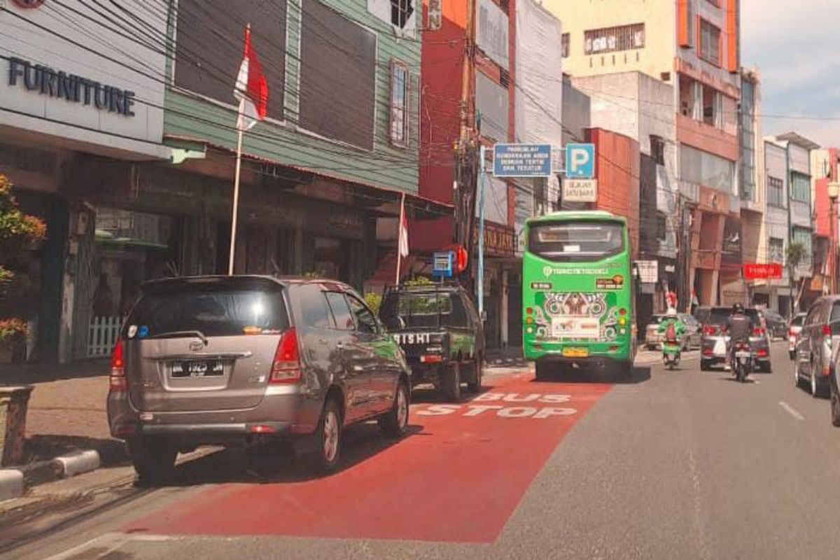 DPRD Medan minta Dinas Perhubungan perhatikan halte Trans Metro Deli