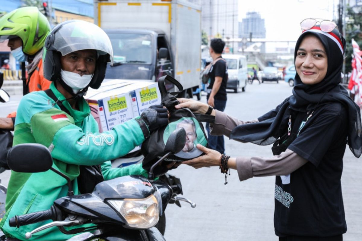 Kowarteg bagikan 1.000 makanan gratis bagi sopir ojek daring di Jakut