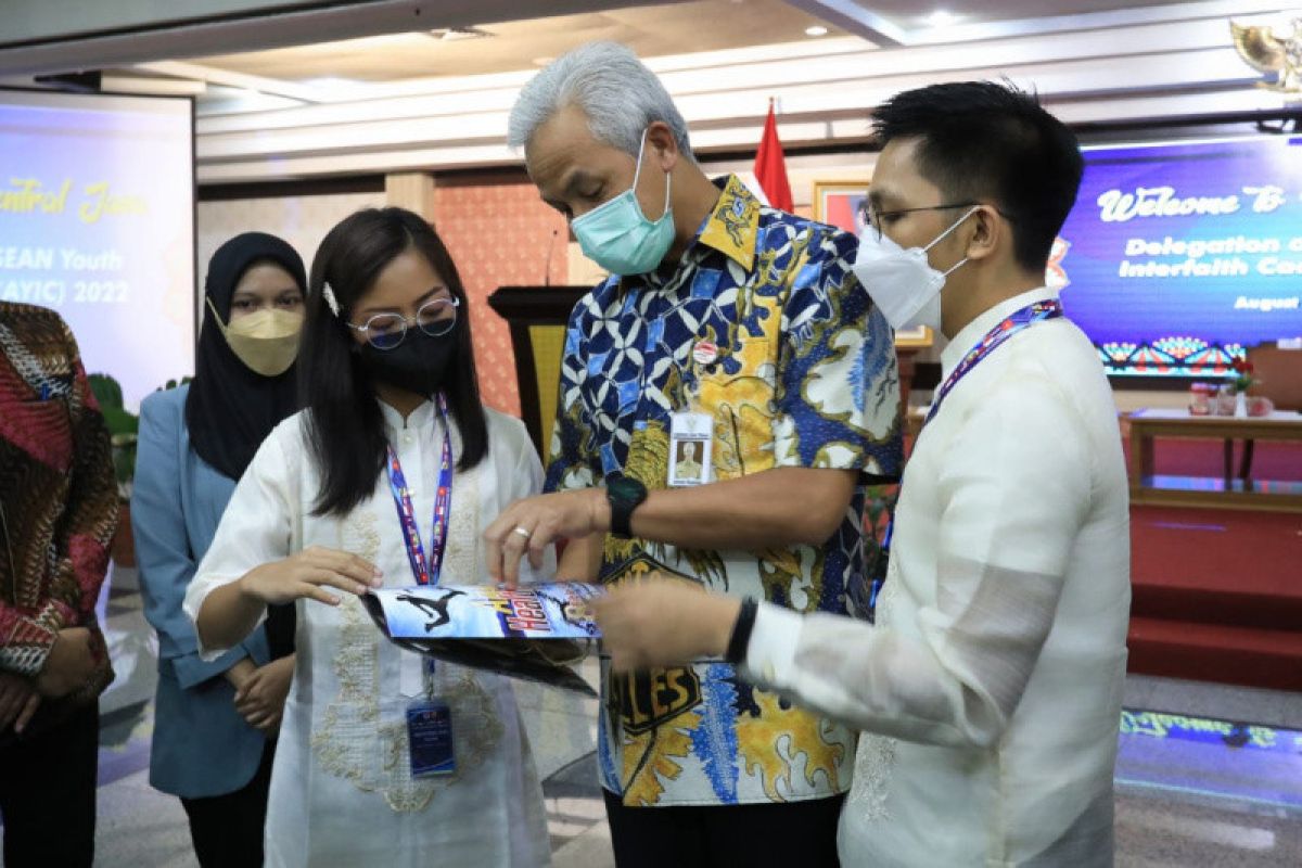 Hope ASEAN Youth will help realize religious moderation: Governor