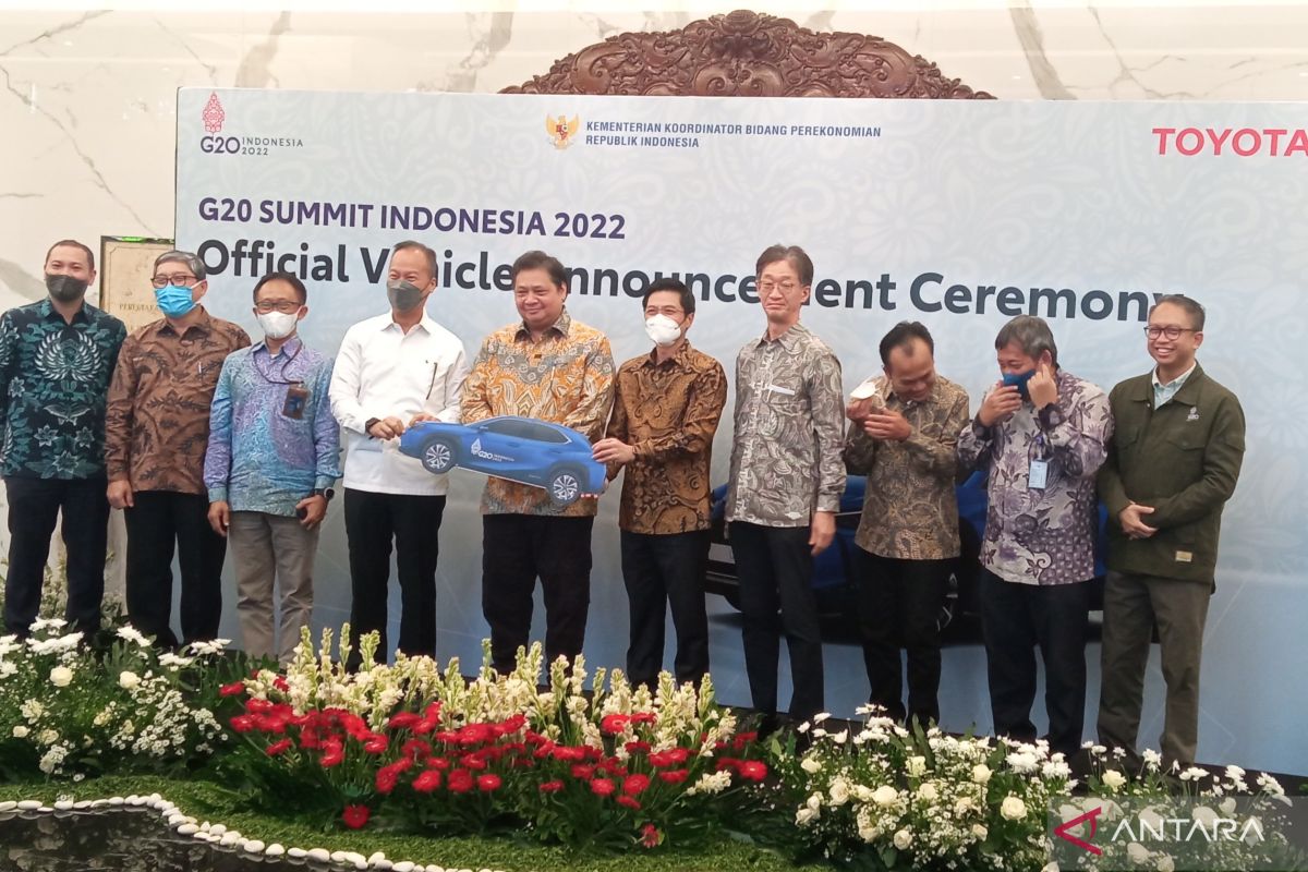 Airlangga terima 143 mobil listrik Toyota guna sukseskan G20