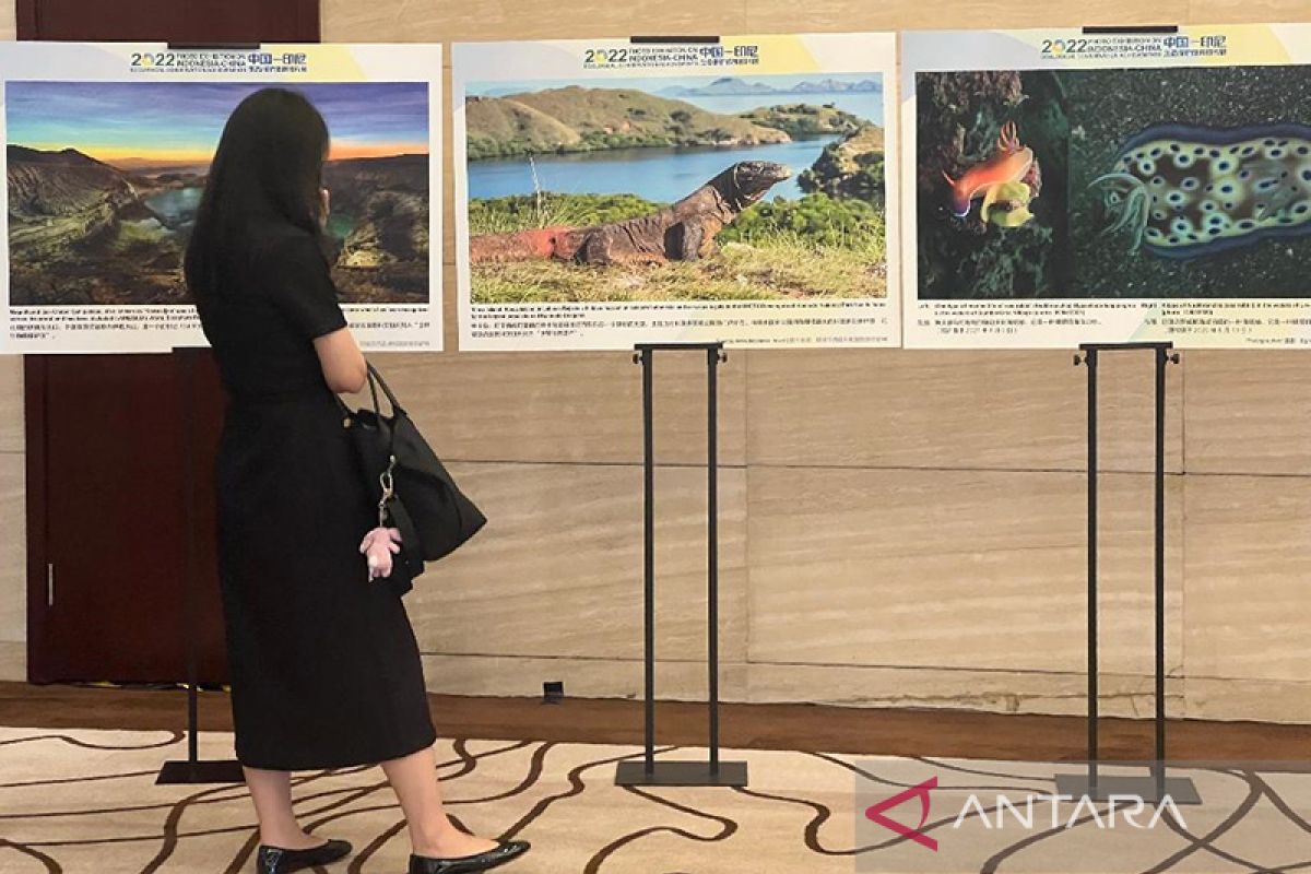 Foto-foto pemandangan alam Indonesia dipamerkan di China