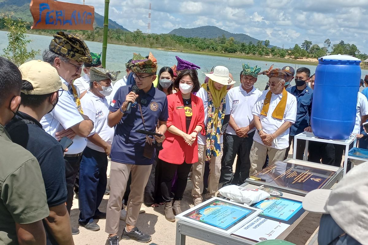 Menparekraf kunjungi Danau Pading Bangka Tengah