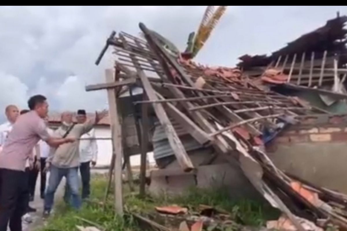 Pemkot Palembang manfaatkan zakat ASN bantu perbaiki rumah warga miskin