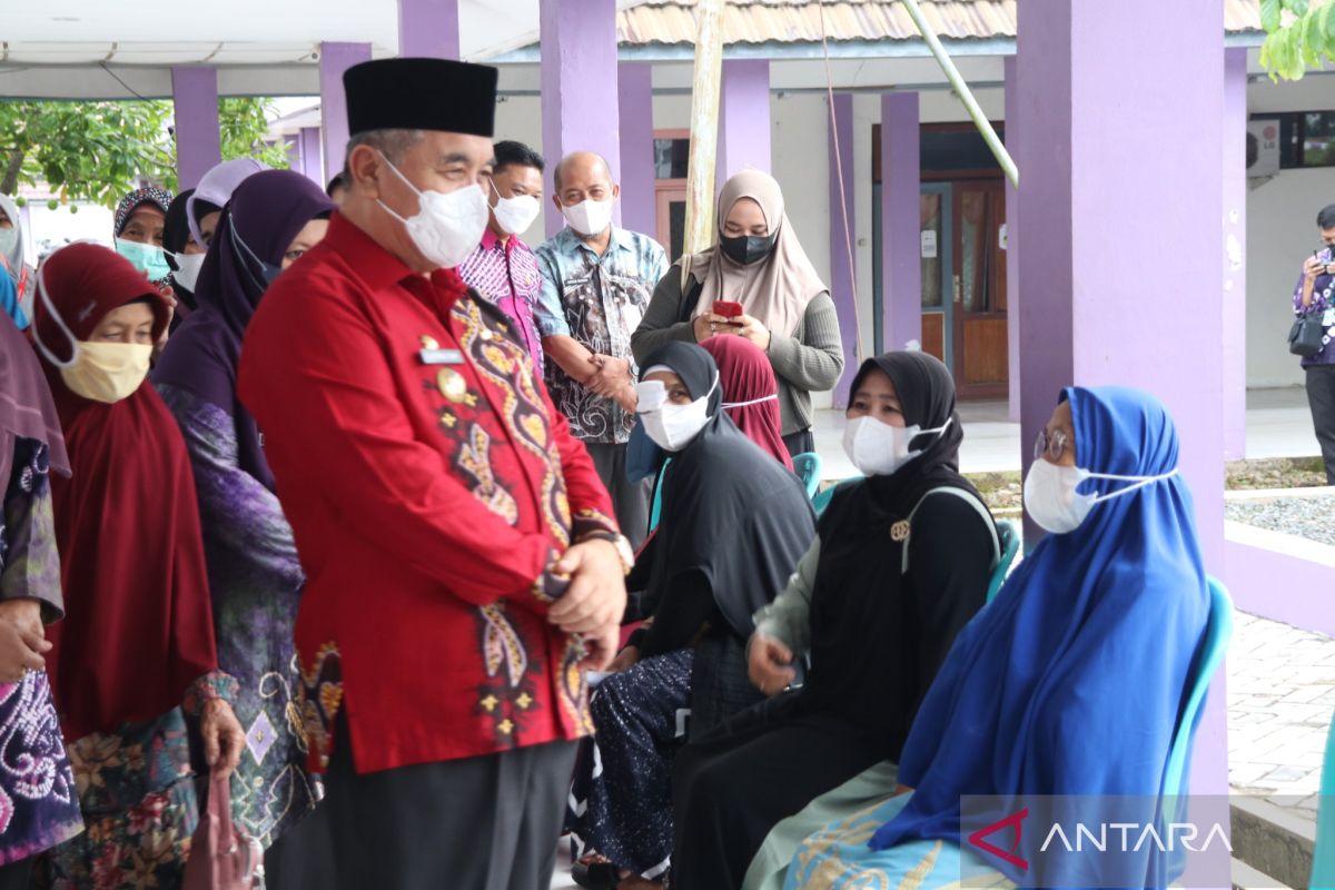 Bupati HSS tinjau bakti sosial operasi katarak di RSUD Kandangan