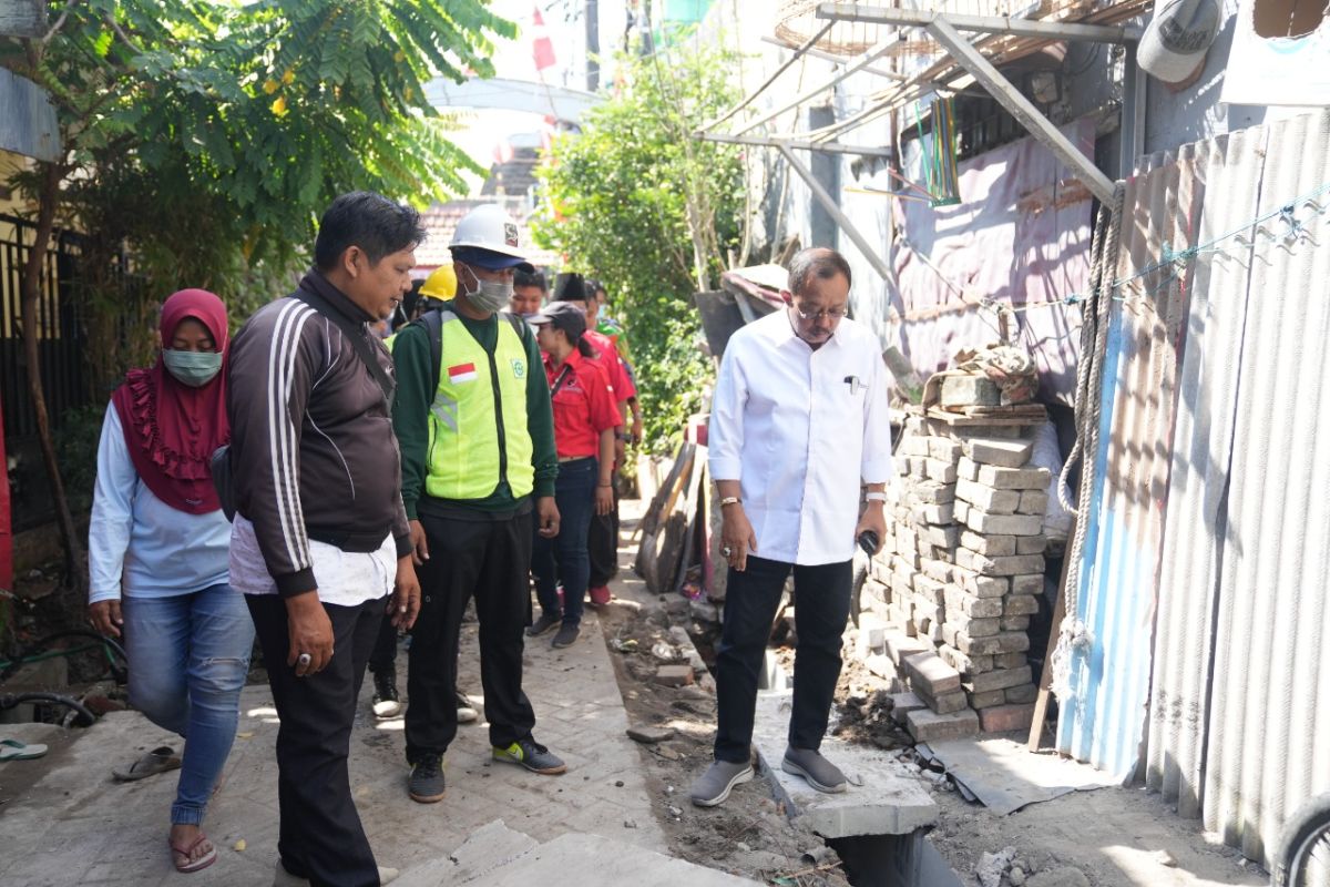 Armuji pastikan pembangunan saluran air di Surabaya sesuai perencanaan