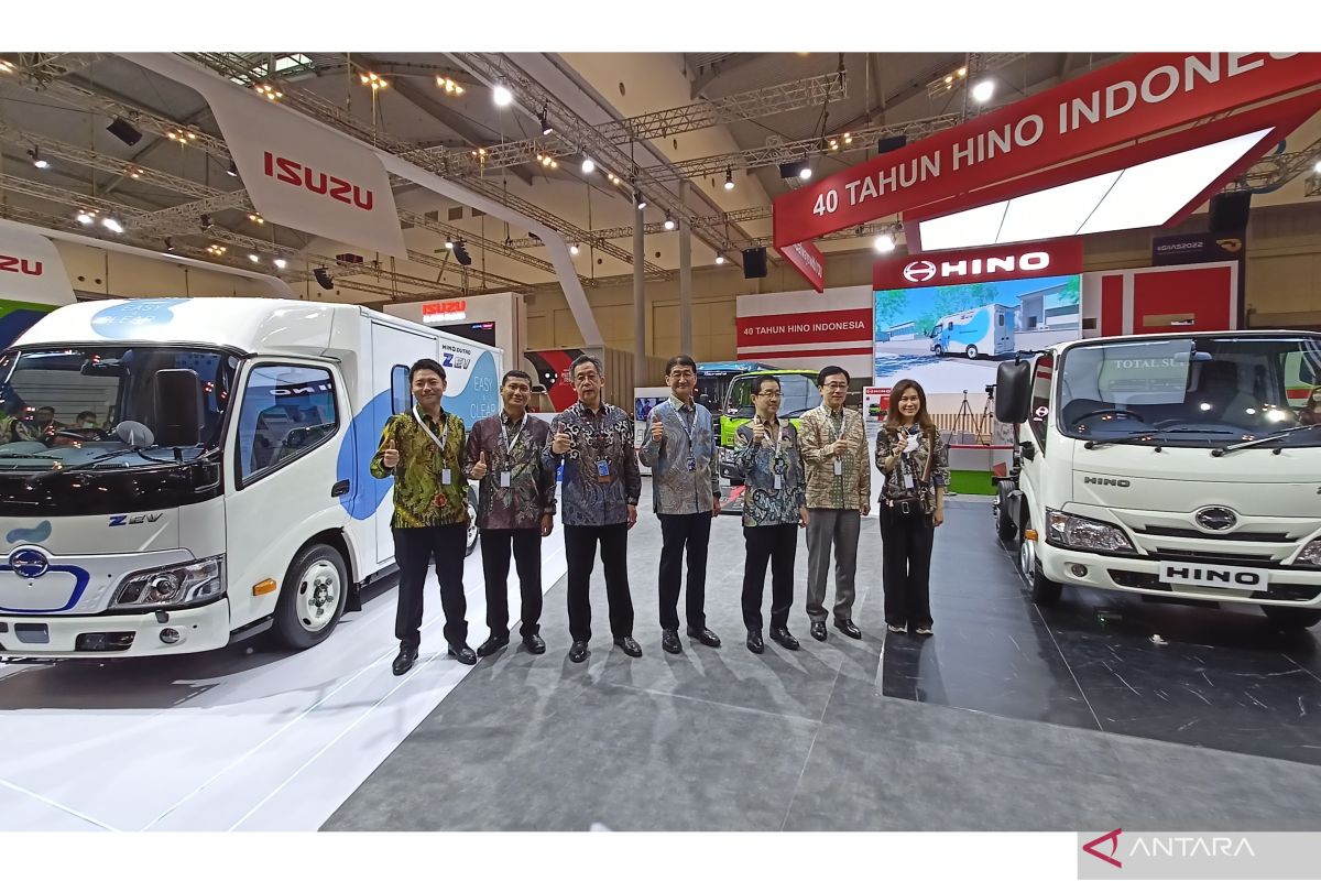 Hino bawa truk listrik hingga kendaraan Euro4 terbaru di GIIAS 2022