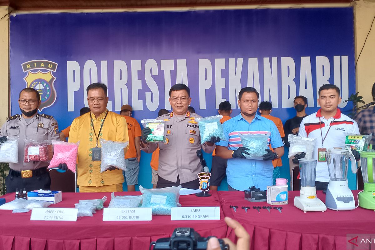 Polresta Pekanbaru musnahkan narkoba hasil razia Juni-Juli 2022