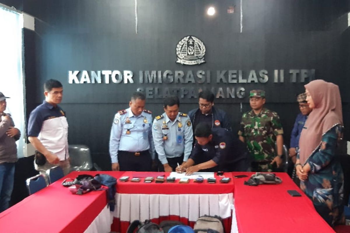 Calon PMI ilegal yang digagalkan TNI AL diserahkan ke BP2MI Pekanbaru