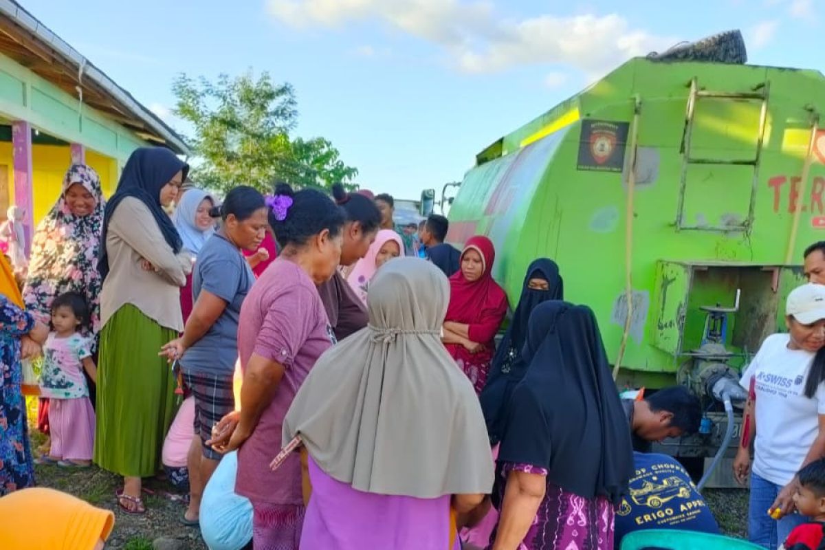 Disperindagkop Paser gelar operasi pasar 20.800 liter minyak curah