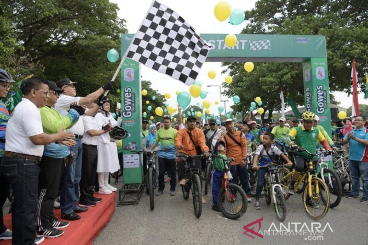 Bank Aceh meriahkan HUT ke-49 dengan gowess, sepakbola dan trail