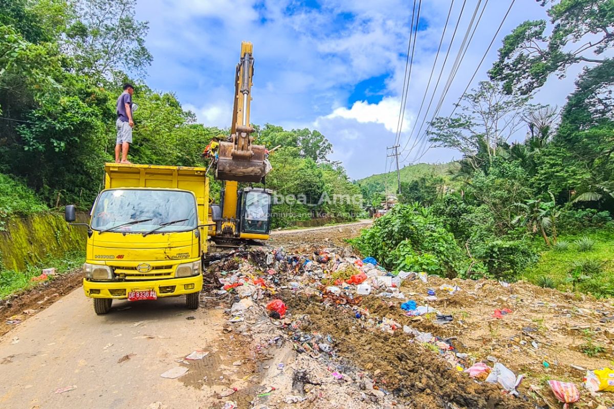 Pemkot Ambon tata pengelolaan angkut sampah dari TPS ke TPA, akan sia-sia tanpa kesadaran masyarakatnya