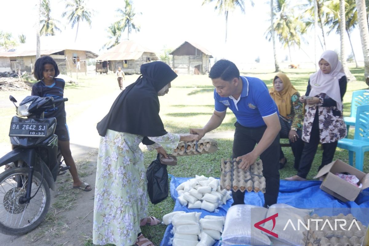 Pemkab Pasaman Barat gelar pasar pangan murah di daerah terisolir