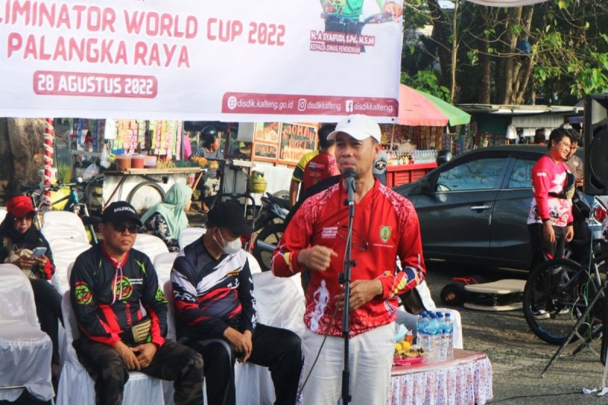 'Gowes Pendidikan' serentak se-Kalteng dukung suksesnya kejuaraan dunia sepeda