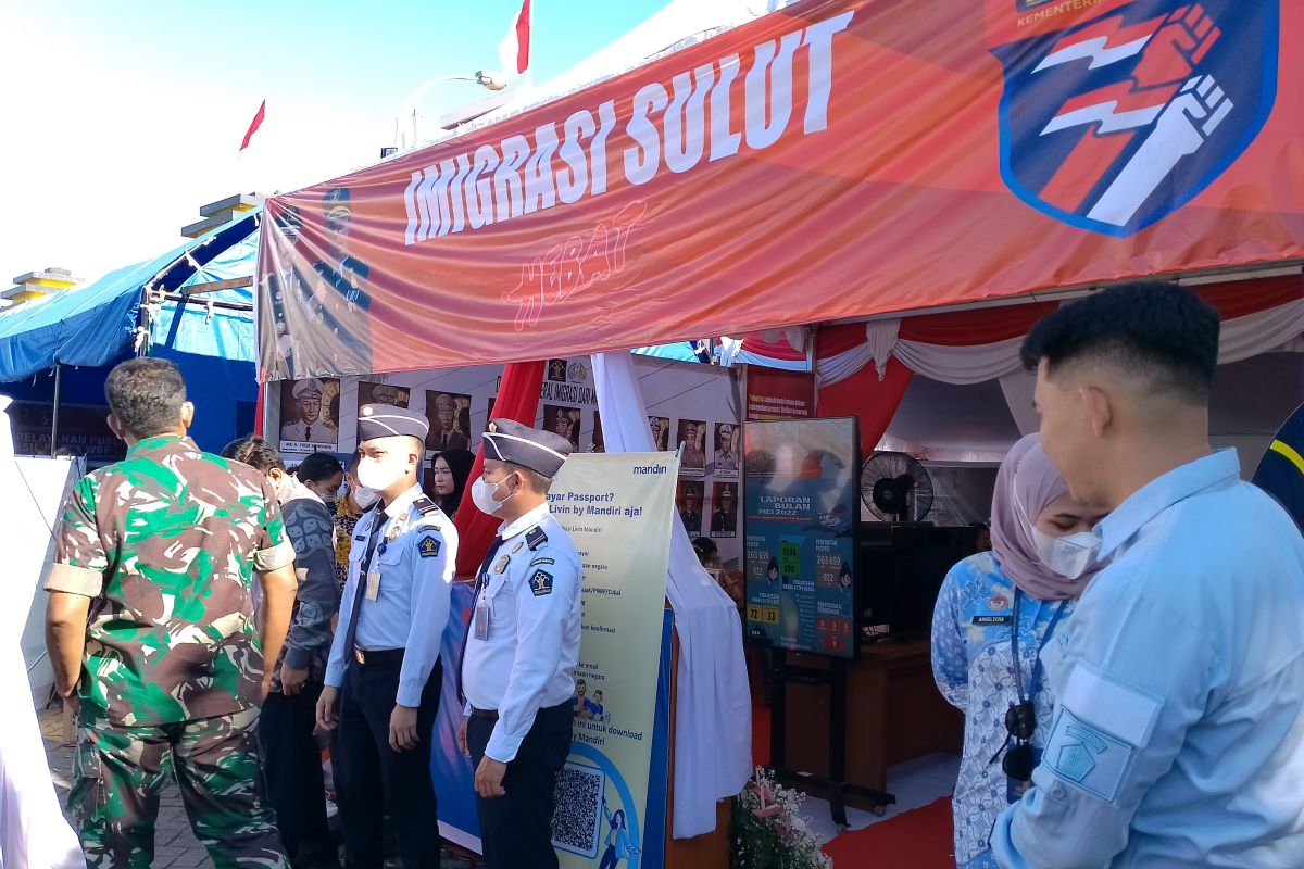 Warga Sulut manfaatkan pameran pelayanan publik untuk urus paspor