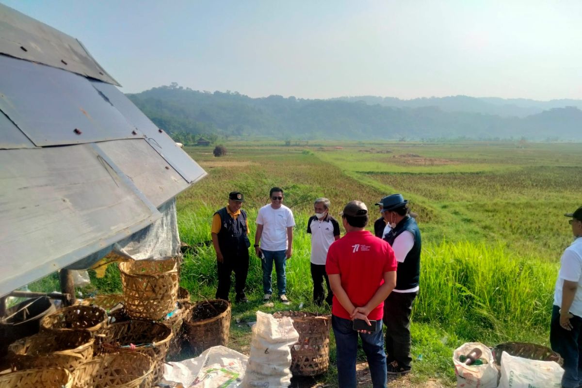 Pemkab Purwakarta ganti rugi sawah terdampak lindi TPA