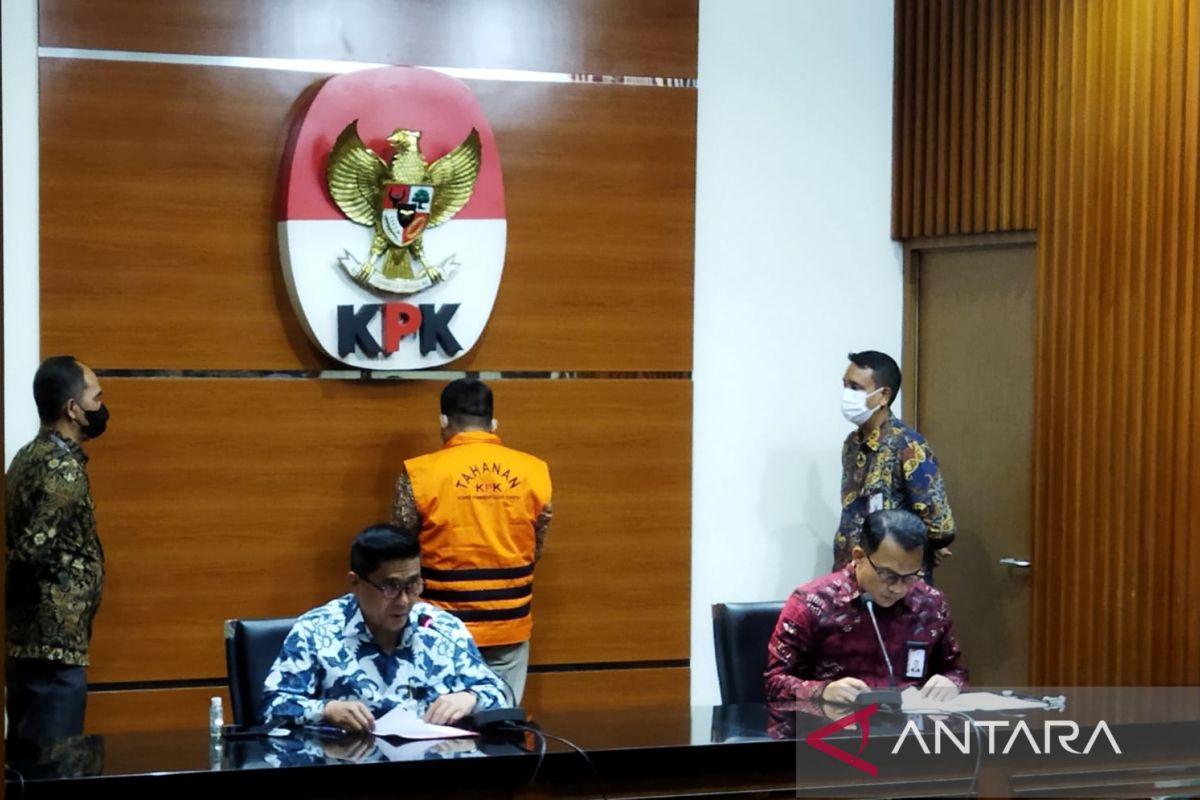 KPK tahan mantan Wakil Ketua DPRD Tulungagung terkait kasus suap