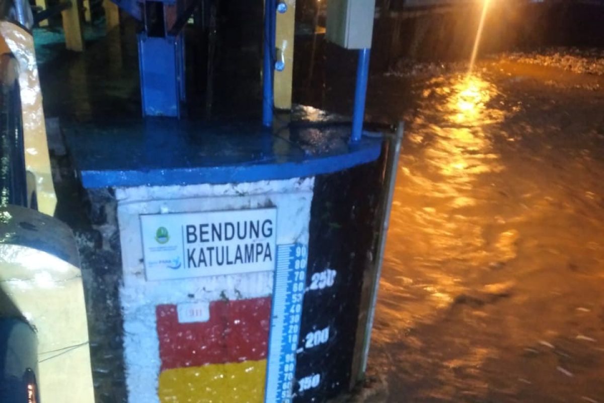 Bendung Katulampa Bogor siaga 3 banjir Sabtu malam