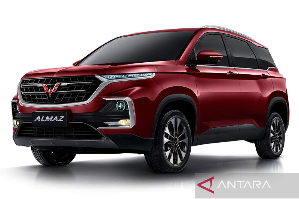 Wuling Almaz EX dengan mesin bertenaga dan fitur melimpah