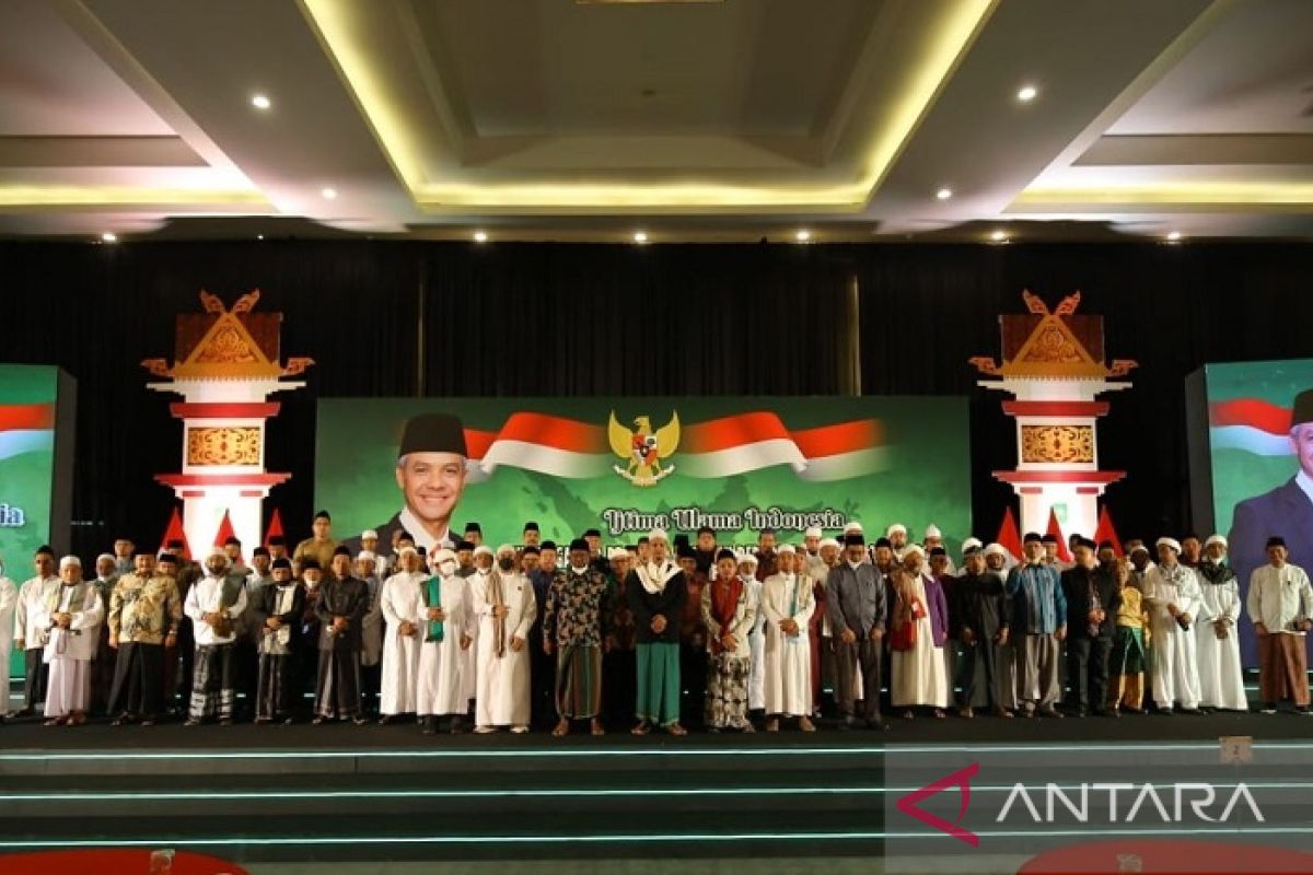 Tiga Tungku Sejarangan: Seratusan Ulama Riau usung pencalonan Ganjar Pranowo menjadi Presiden RI 2024-2029