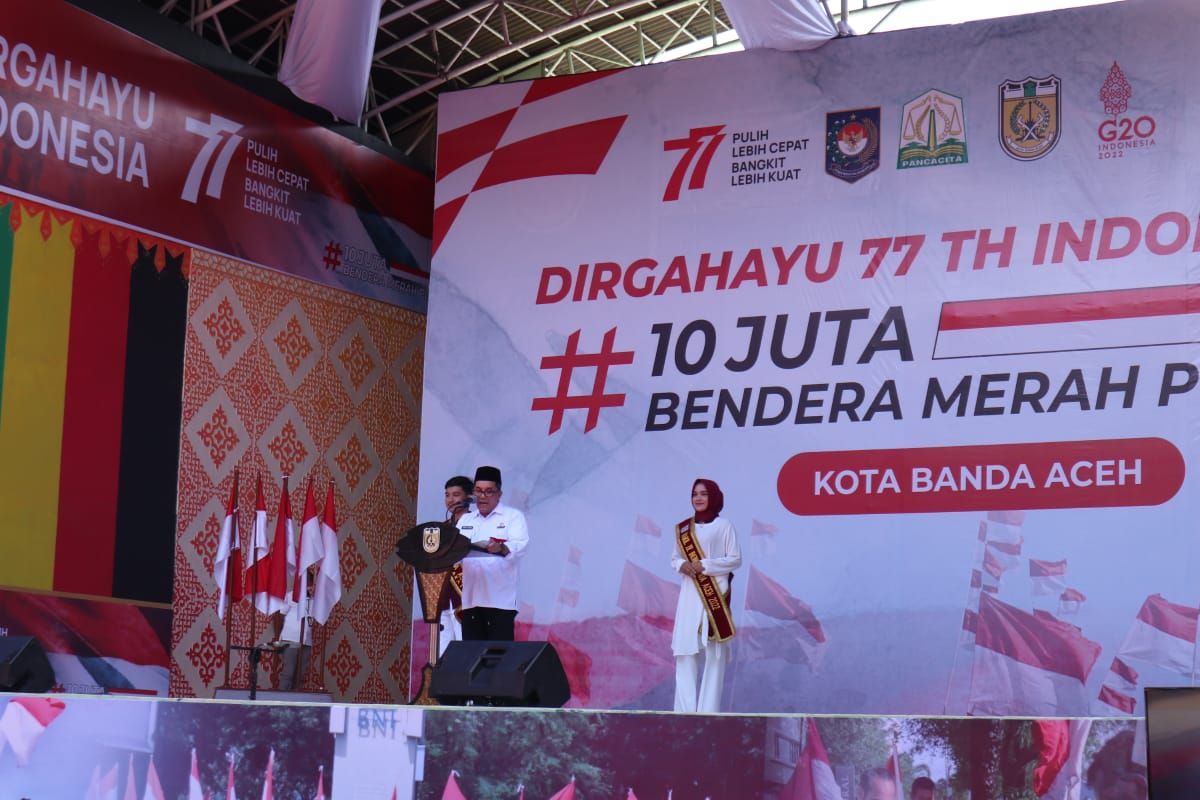 Sebanyak 5.550 bendera merah putih berkibar di Kota Banda Aceh