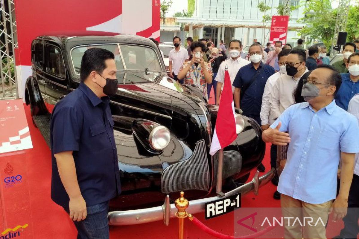 Mensesneg Pratikno resmi buka pameran arsip dan mobil kepresidenan sambut HUT RI