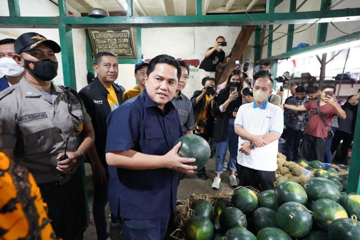 Erick Thohir dorong adanya transaksi digital di Pasar Caring Bandung