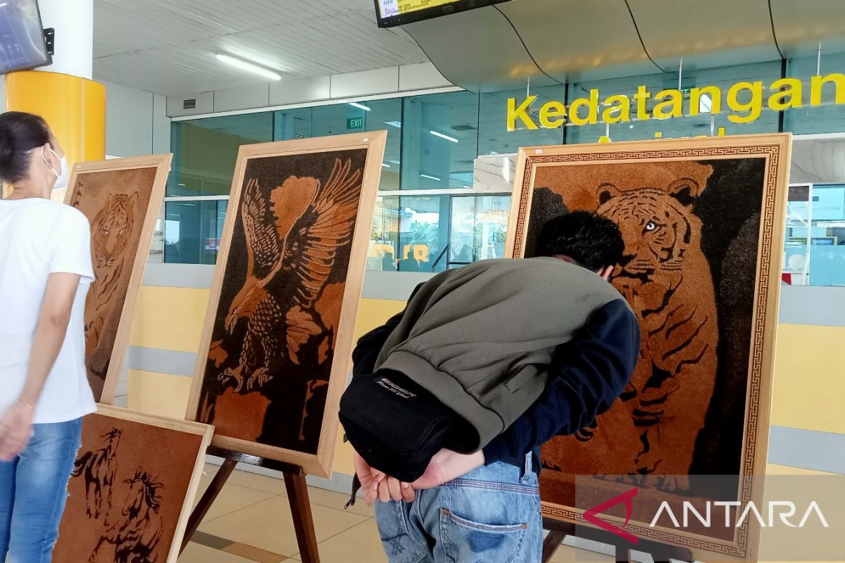 Bandara Jambi promosikan ratusan produk UMKM untuk dorong pariwisata