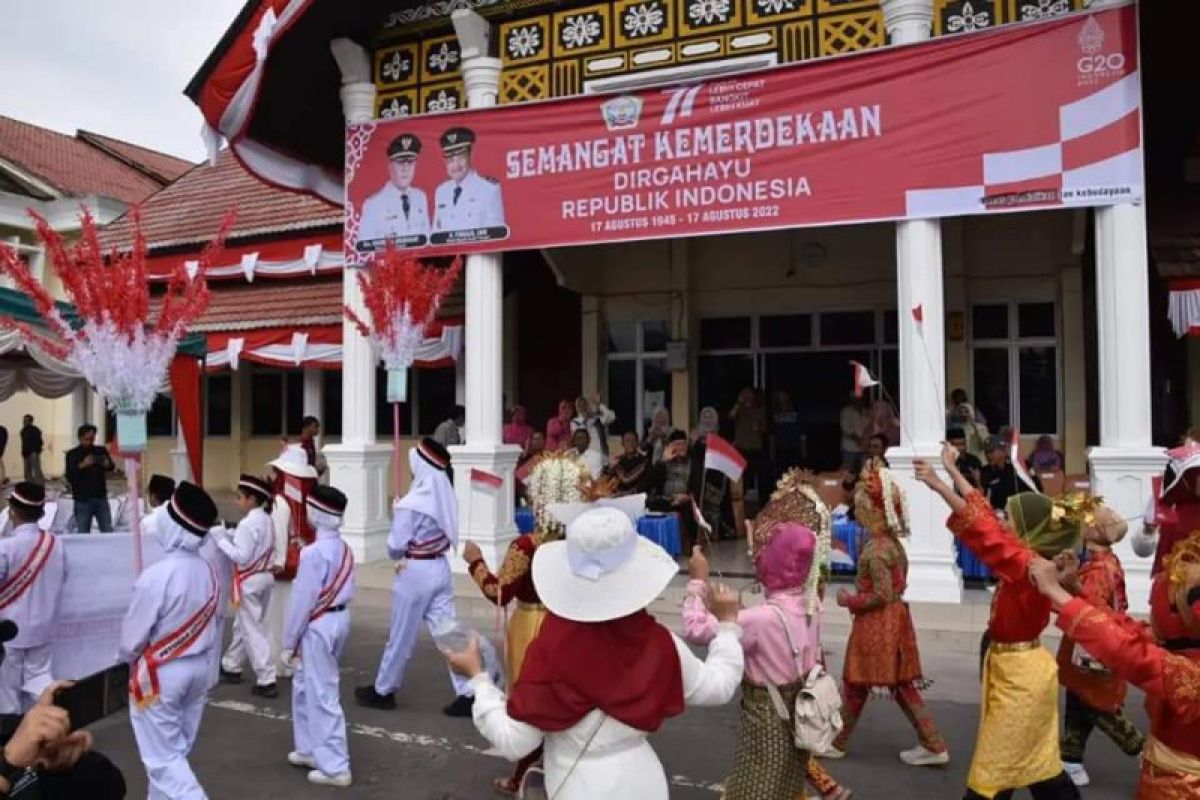 Sebanyak 30 ribu peserta semarakkan karnaval budaya HUT RI di Takengon