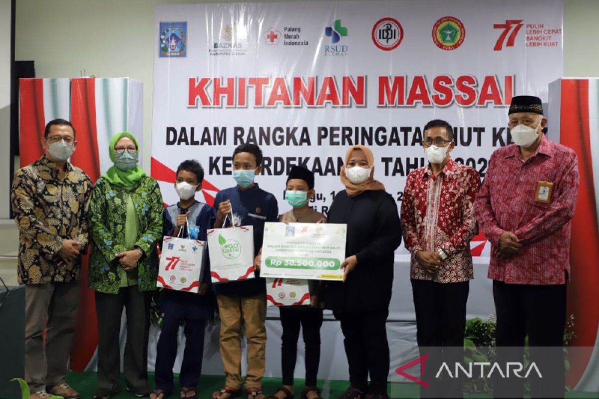 Rsud Sleman Gelar Khitanan Massal Sambut Hut Kemerdekaan Ri Antara News