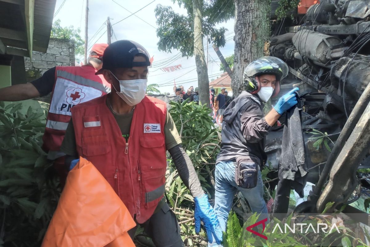 Lima orang tewas akibat kecelakaan di jalur tengkorak Sukabumi