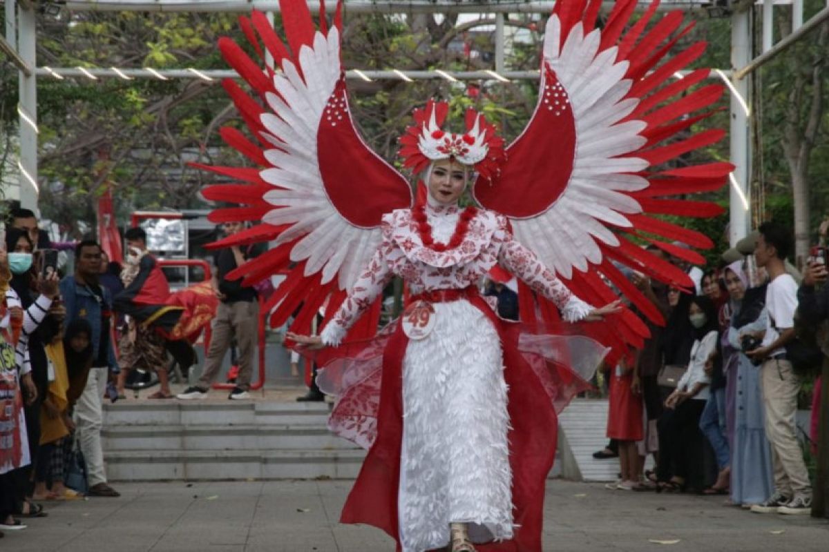 Pemkab Probolinggo gelar lomba fesyen merah putih jelang HUT RI