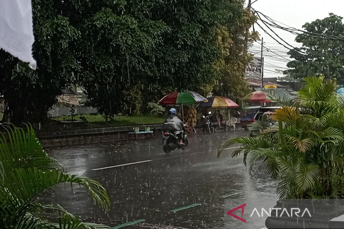 Warga Jateng diimbau waspadai potensi bencana hidrometeorologi